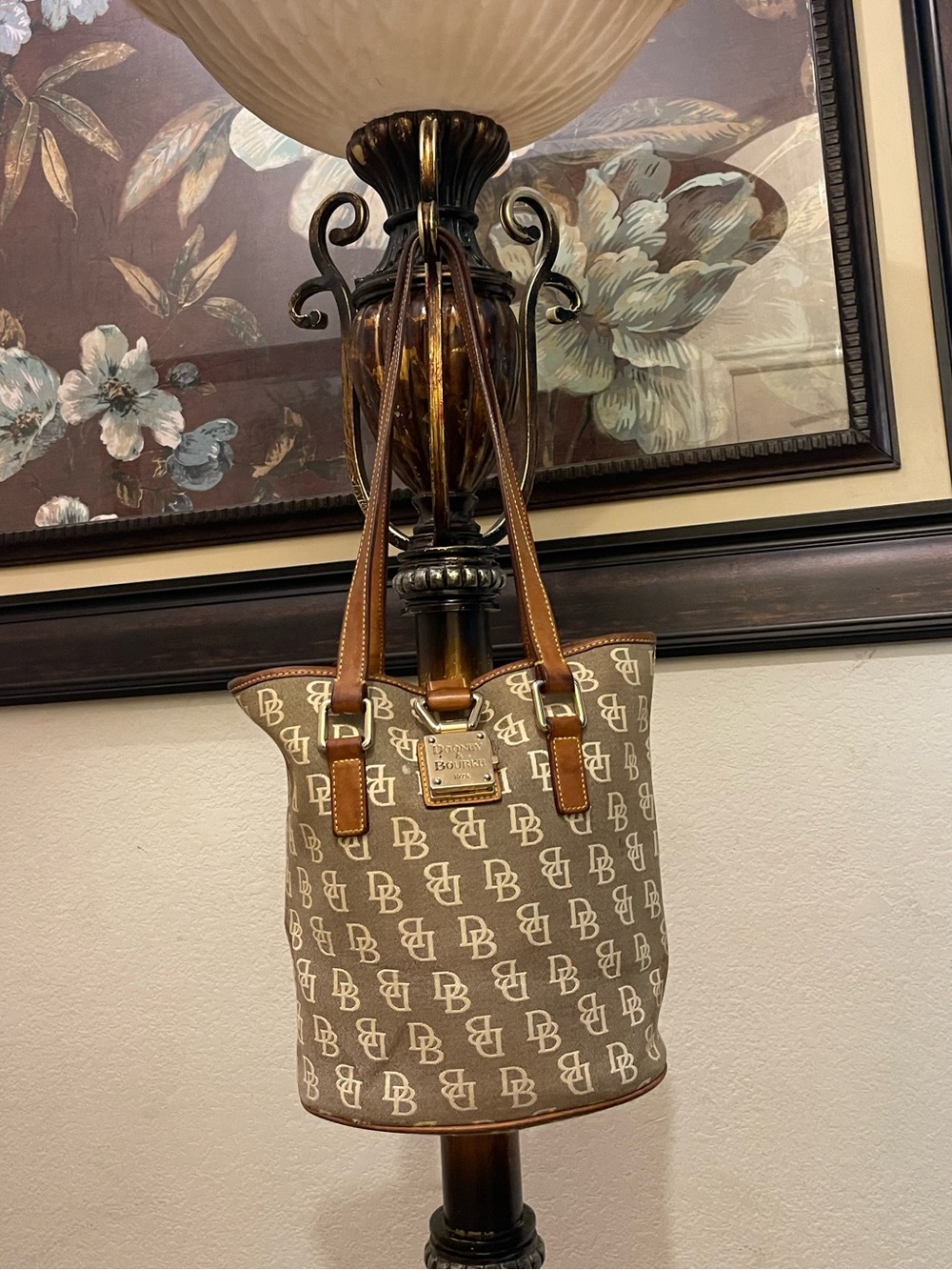 Dooney & Bourke please check all picture of condition